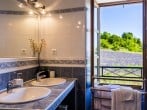 Bathroom views Bathroom views
